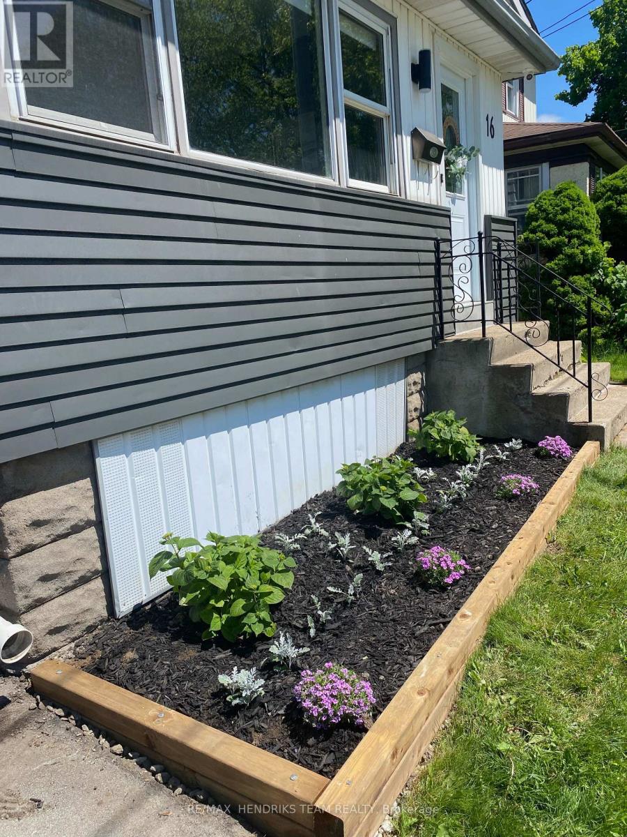 16 Haig Street, St. Catharines, Ontario  L2R 6K6 - Photo 36 - X12787756