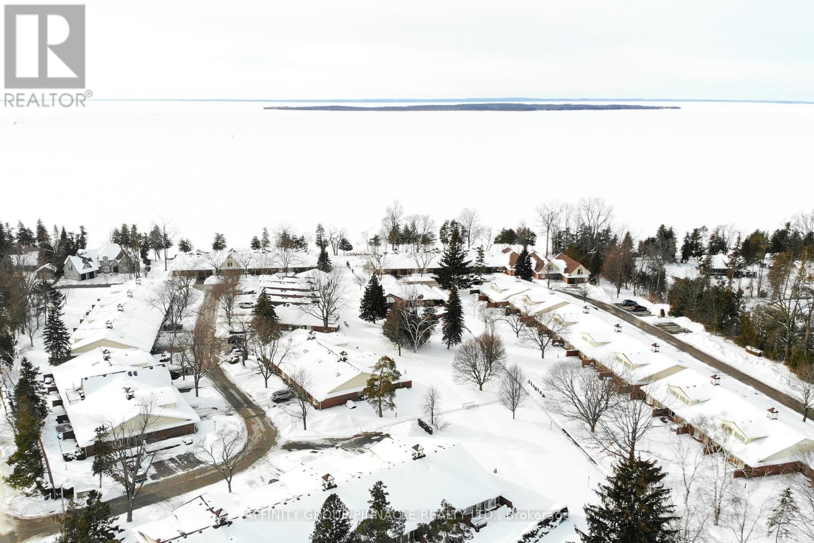 35 - 194 Cedar Beach Road, Brock, Ontario  L0K 1A0 - Photo 4 - N12787484