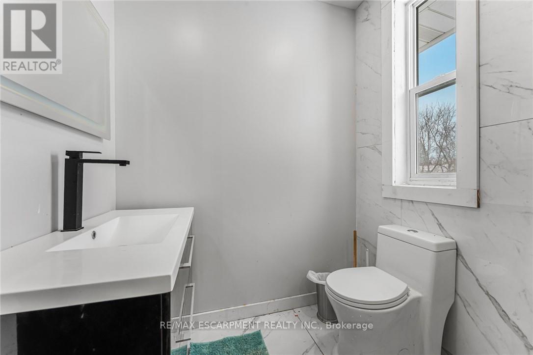 221 Bowen Road, Fort Erie, Ontario  L2A 2Y6 - Photo 16 - X12758778