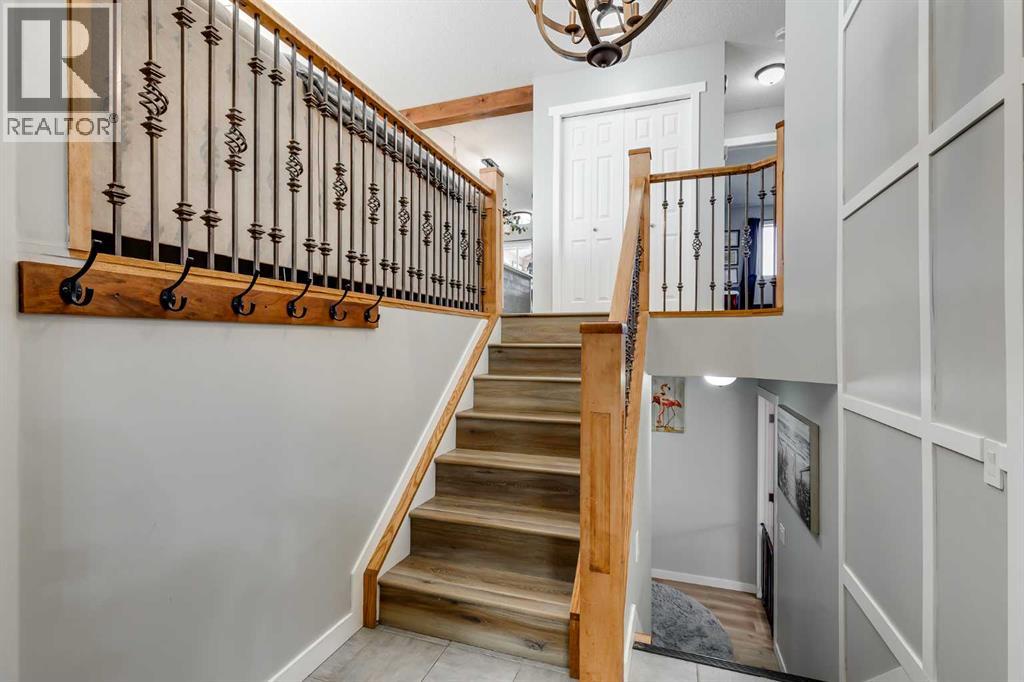 211 Silver Springs Way Nw, Airdrie, Alberta  T4B 2Y3 - Photo 3 - A2285947