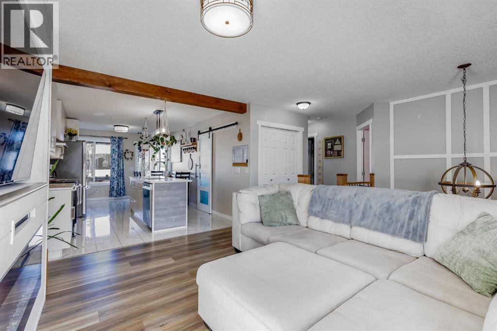 211 Silver Springs Way Nw, Airdrie, Alberta  T4B 2Y3 - Photo 7 - A2285947