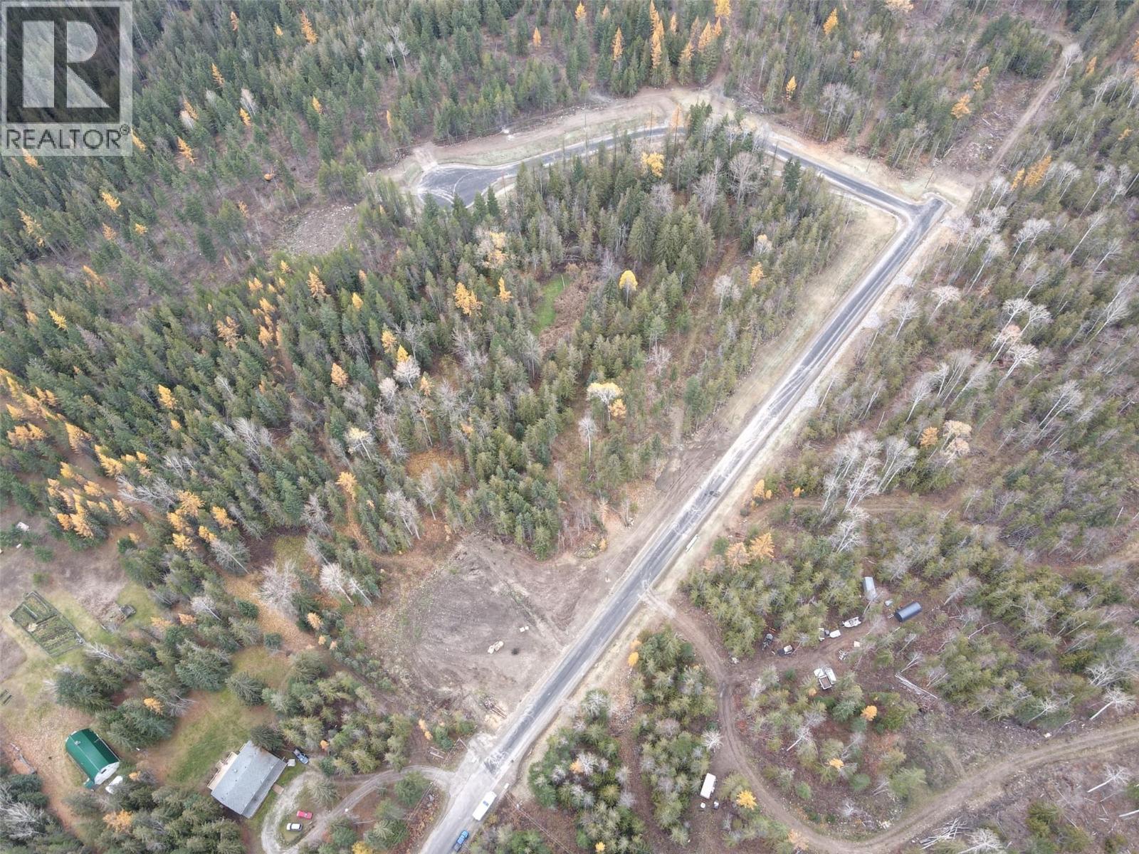 8276 Lincoln Road, Vernon, British Columbia  V1B 3M8 - Photo 2 - 10375830