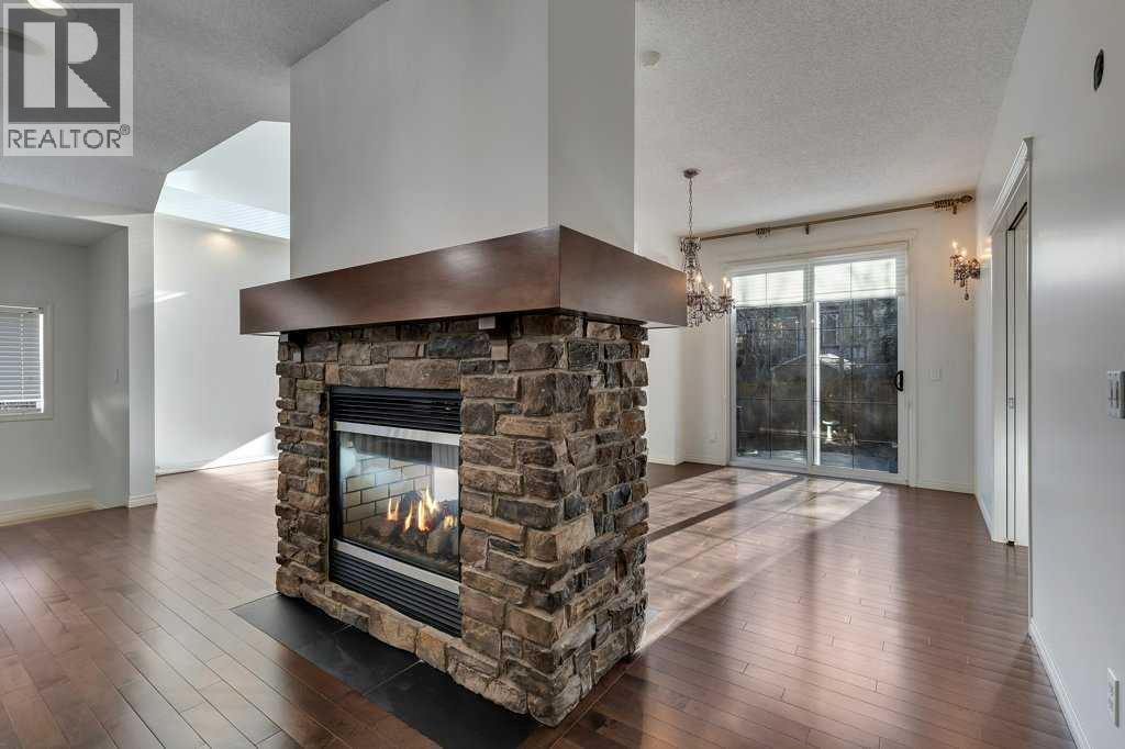 218 Valley Woods Place Nw, Calgary, Alberta  T3B 6A3 - Photo 17 - A2285841