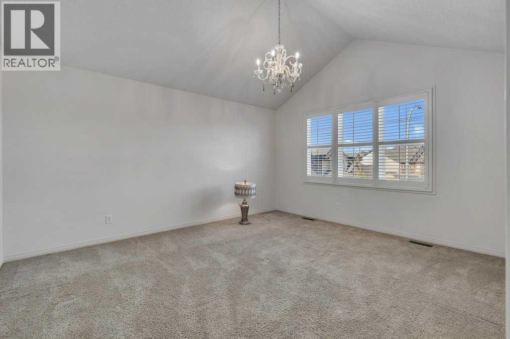 218 Valley Woods Place Nw, Calgary, Alberta  T3B 6A3 - Photo 35 - A2285841