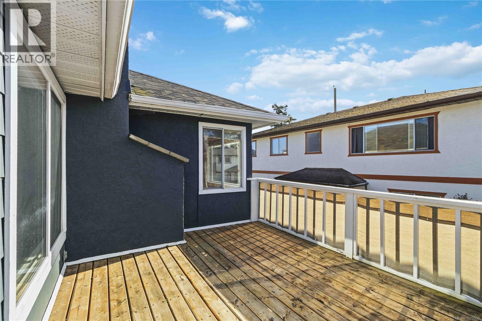 B 3002 Cedar Hill Rd, Victoria, British Columbia  V8T 3J3 - Photo 34 - 1025539