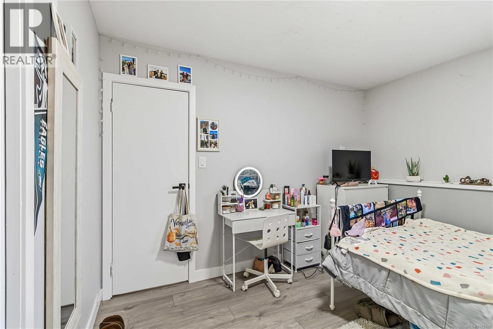 B 3002 Cedar Hill Rd, Victoria, British Columbia  V8T 3J3 - Photo 36 - 1025539