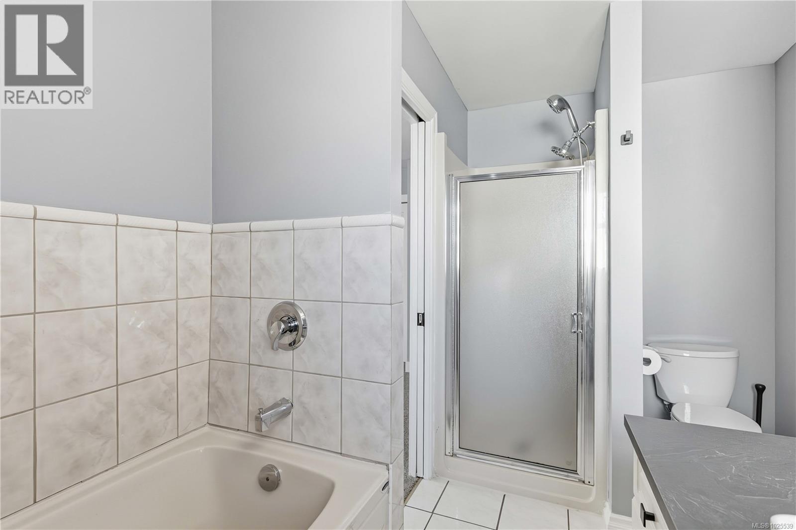 B 3002 Cedar Hill Rd, Victoria, British Columbia  V8T 3J3 - Photo 56 - 1025539