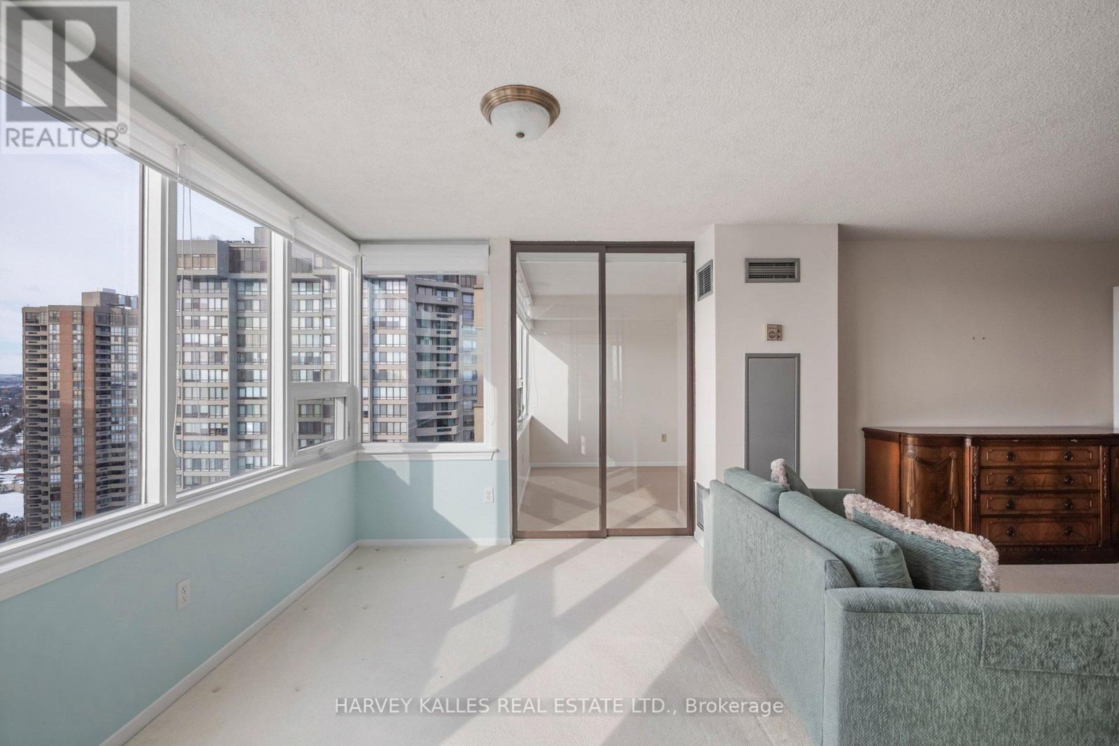 2403 - 55 Skymark Drive, Toronto, Ontario  M2H 3N4 - Photo 15 - C12787718