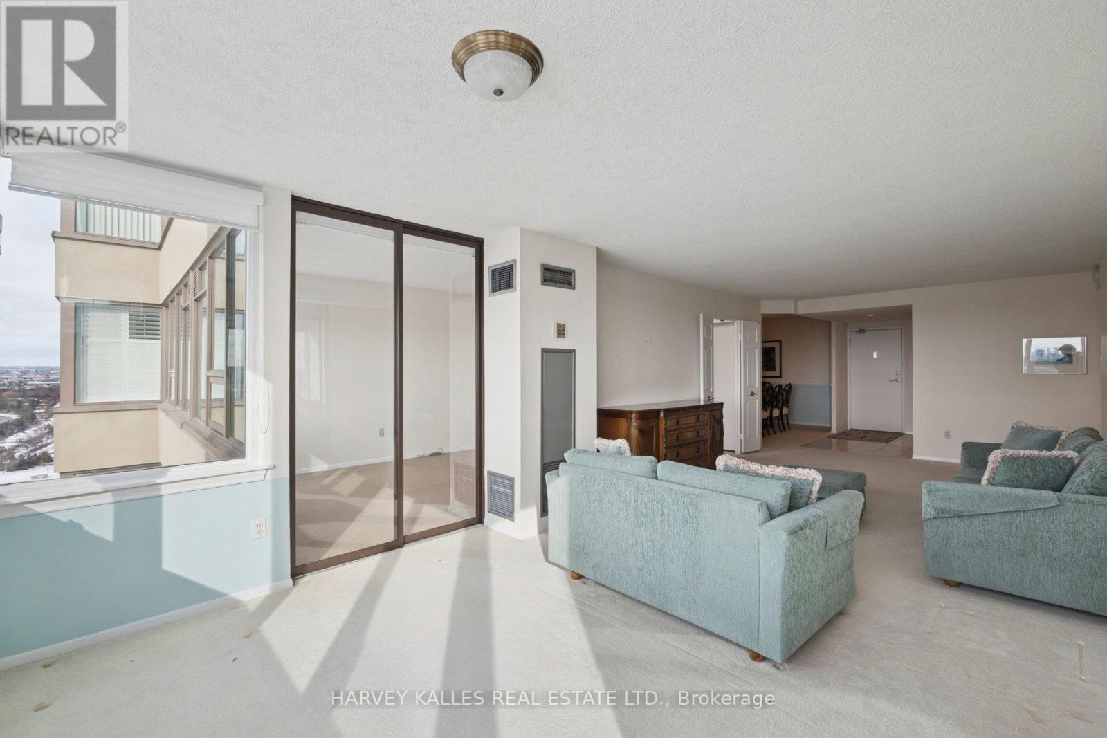 2403 - 55 Skymark Drive, Toronto, Ontario  M2H 3N4 - Photo 16 - C12787718