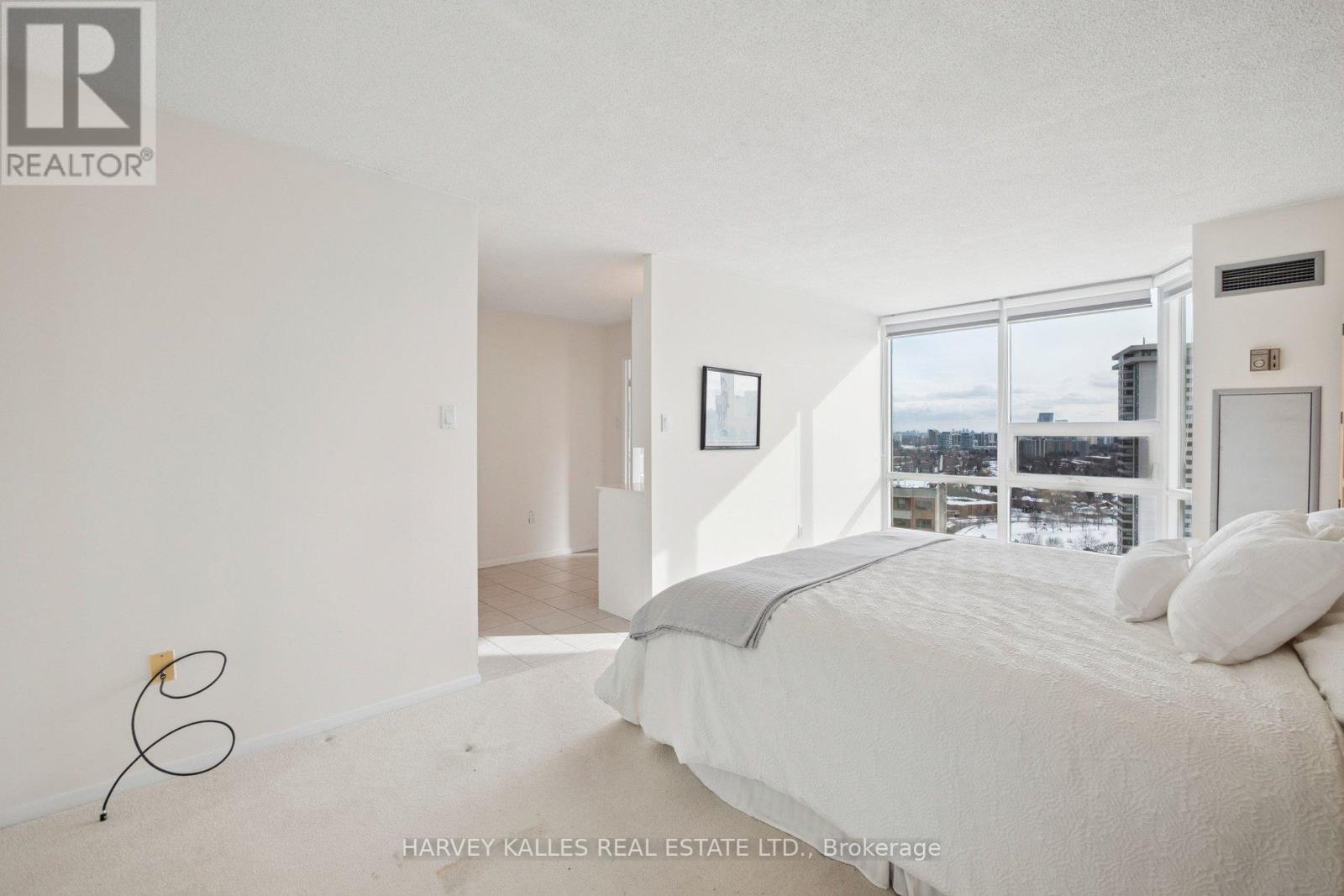 2403 - 55 Skymark Drive, Toronto, Ontario  M2H 3N4 - Photo 33 - C12787718