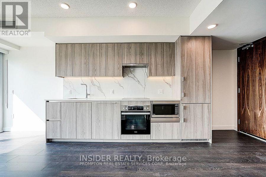 5012 - 3 Concord Cityplace Way, Toronto, Ontario  M5V 0X4 - Photo 8 - C12787740