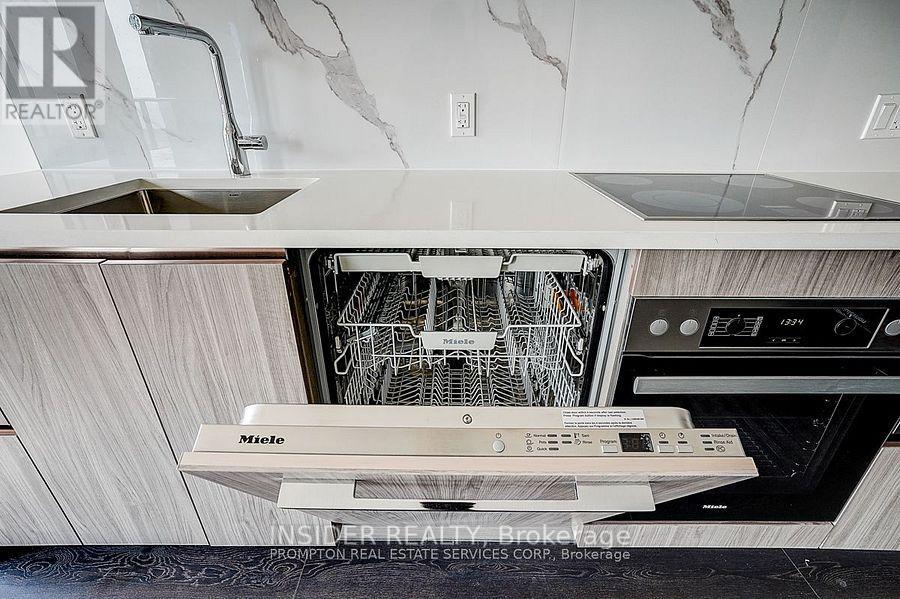 5012 - 3 Concord Cityplace Way, Toronto, Ontario  M5V 0X4 - Photo 9 - C12787740