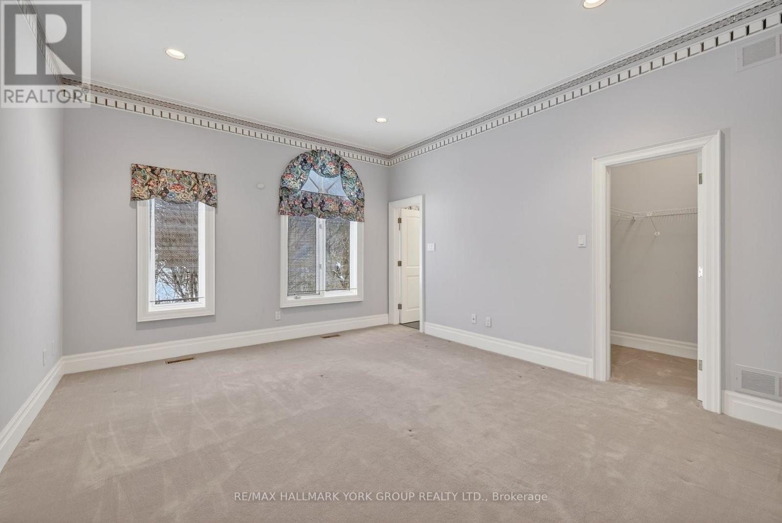 27 Glen Meadow Lane, Richmond Hill, Ontario  L4E 3M6 - Photo 26 - N12758796