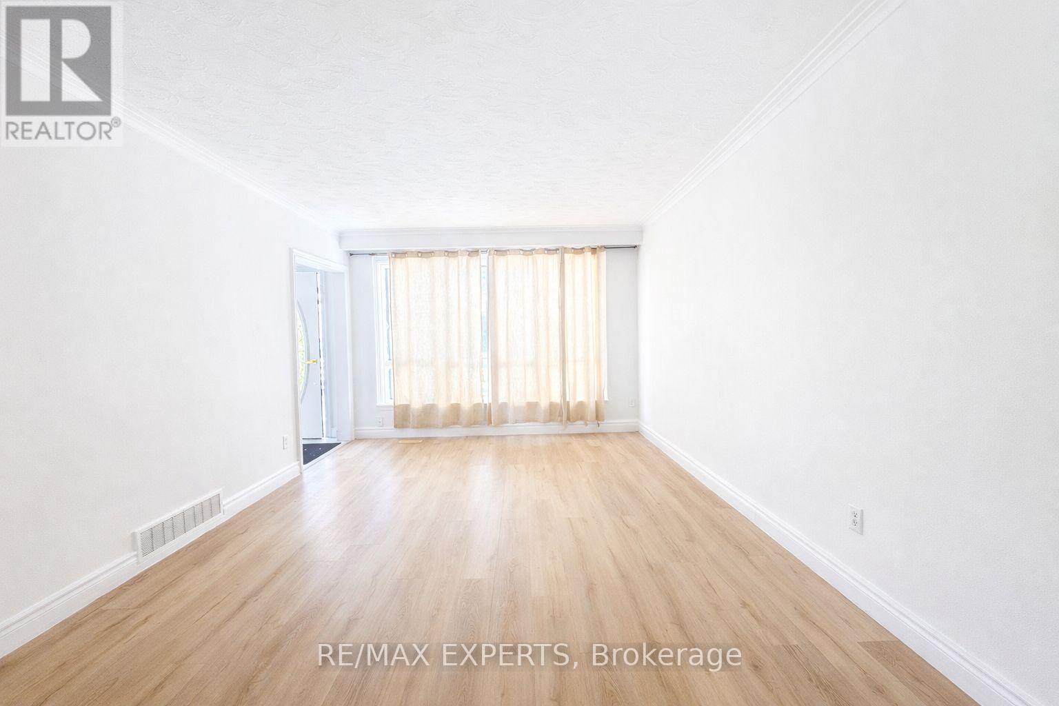 Upper - 95 Post Road, Brampton, Ontario  L6V 1X3 - Photo 7 - W12786492