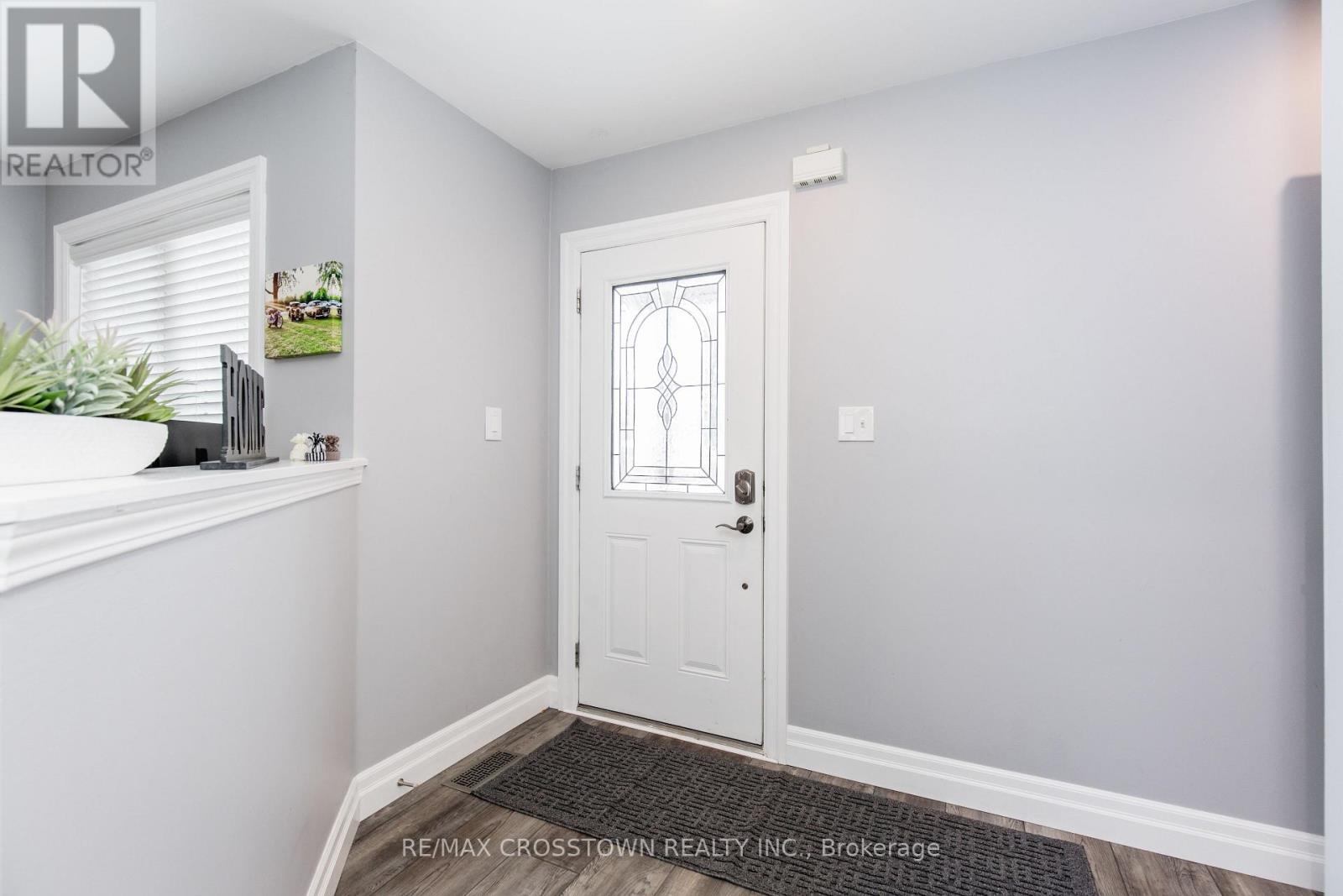 2237 Sproule Street, Innisfil, Ontario  L9S 0E2 - Photo 4 - N12787766