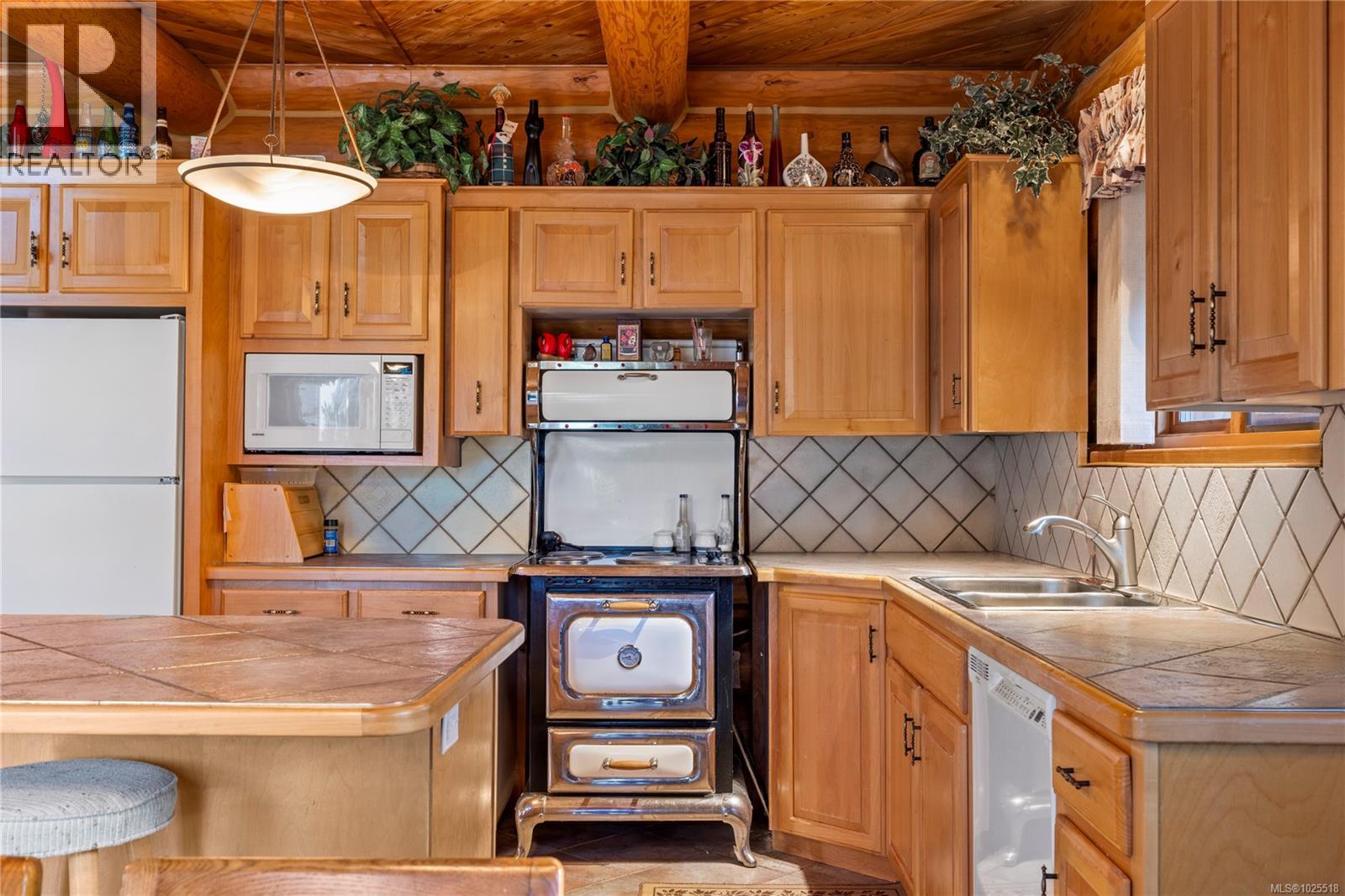 1270 Chalet Rd, Qualicum Beach, British Columbia  V9K 1S5 - Photo 21 - 1025518