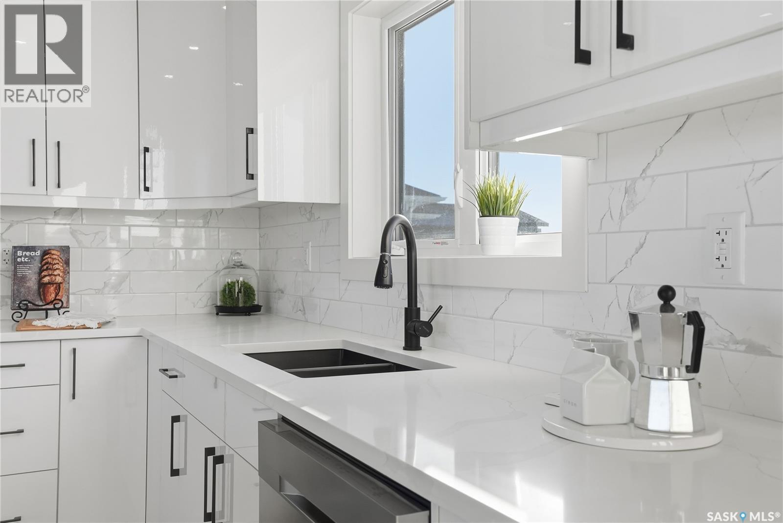 722 Weir Crescent, Warman, Saskatchewan  S0K 4S3 - Photo 11 - SK028539