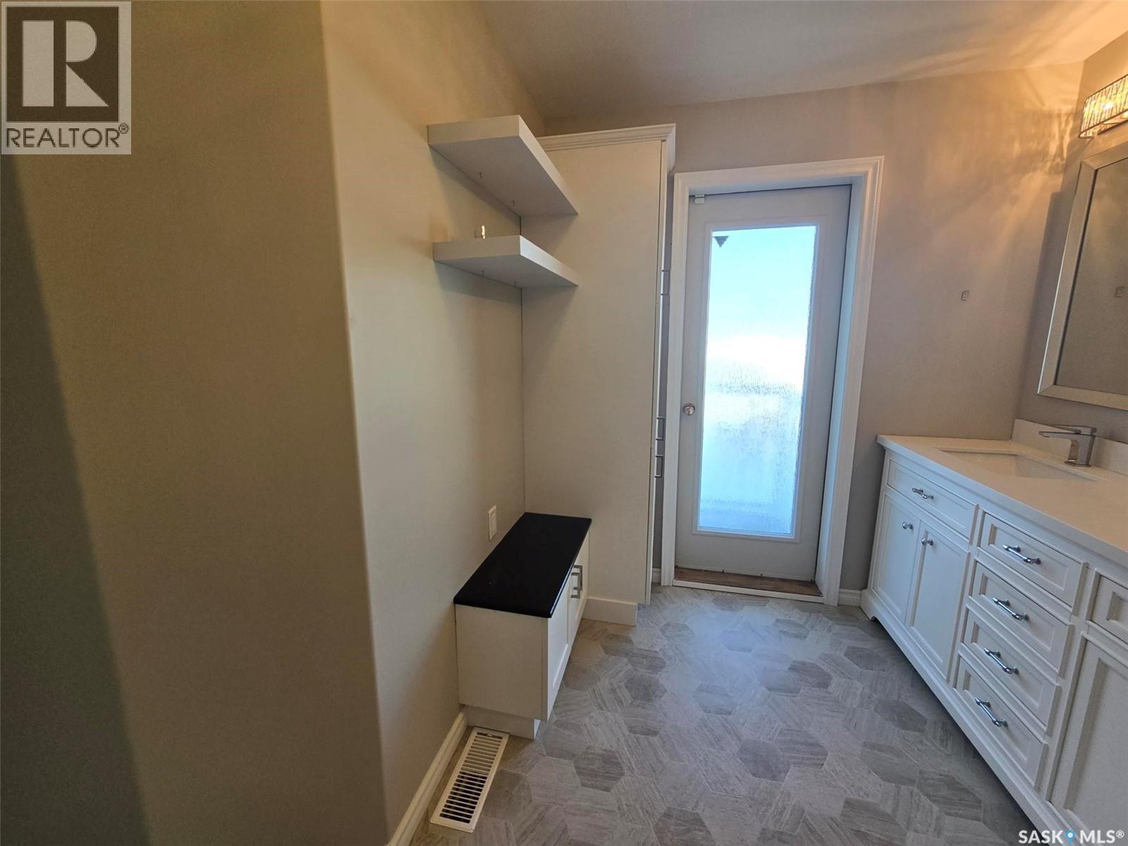 1010 Desmond Street, Grenfell, Saskatchewan  S0G 2B0 - Photo 23 - SK028513