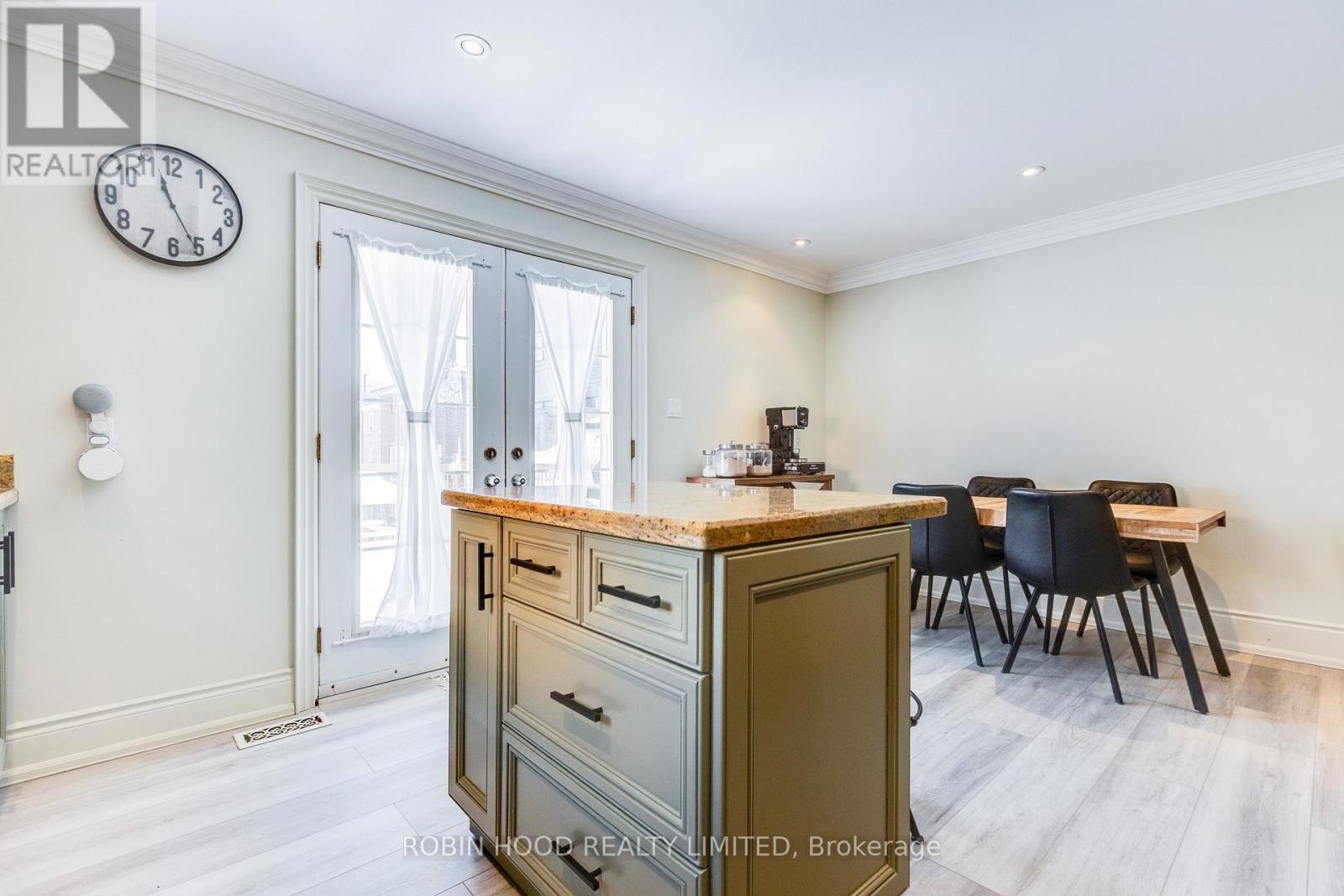 449 Gilbert Avenue, Toronto, Ontario  M6E 4X4 - Photo 18 - W12787724