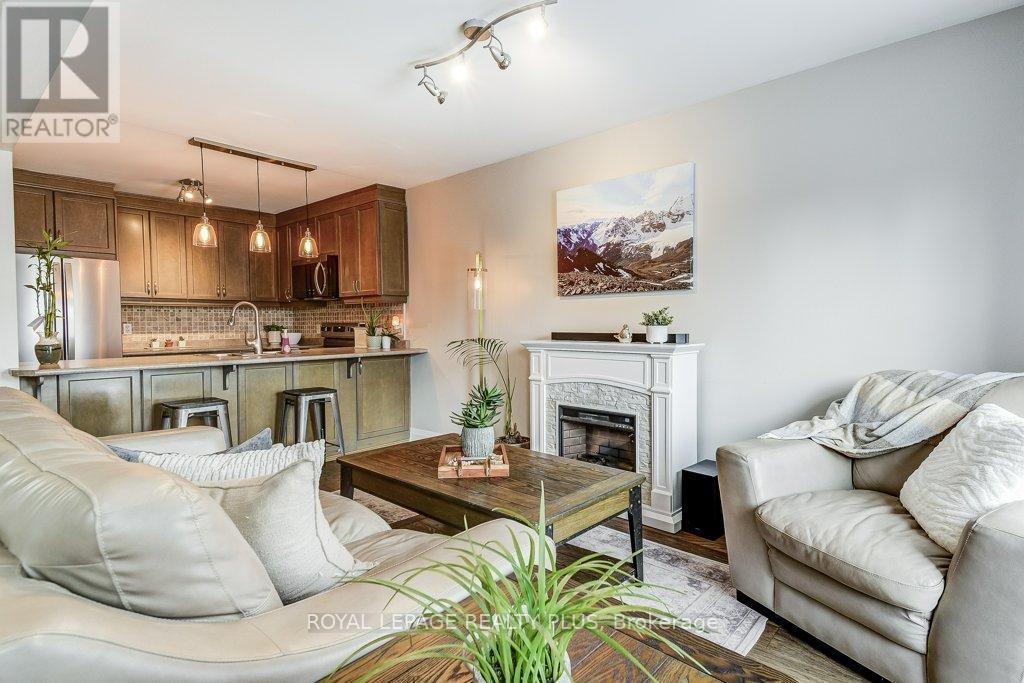 5144 Lampman Avenue, Burlington, Ontario  L7L 6L1 - Photo 15 - W12787728