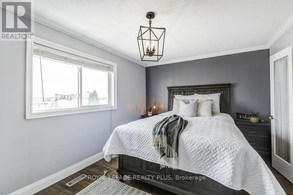 5144 Lampman Avenue, Burlington, Ontario  L7L 6L1 - Photo 27 - W12787728