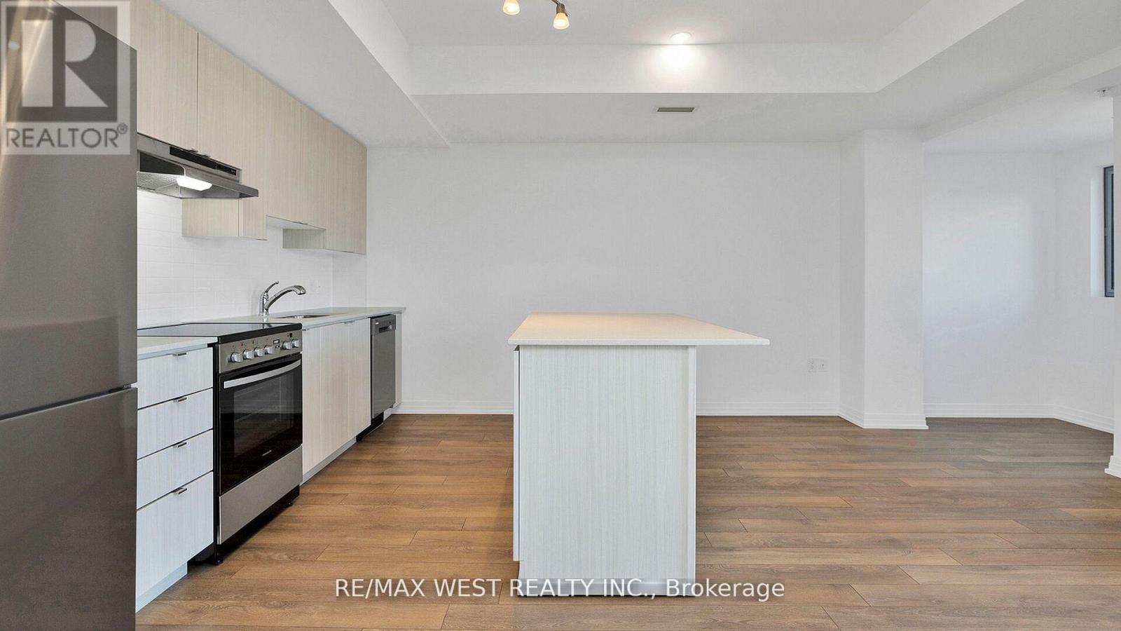 201 - 408 Browns Line, Toronto, Ontario  M8W 0C3 - Photo 25 - W12787760