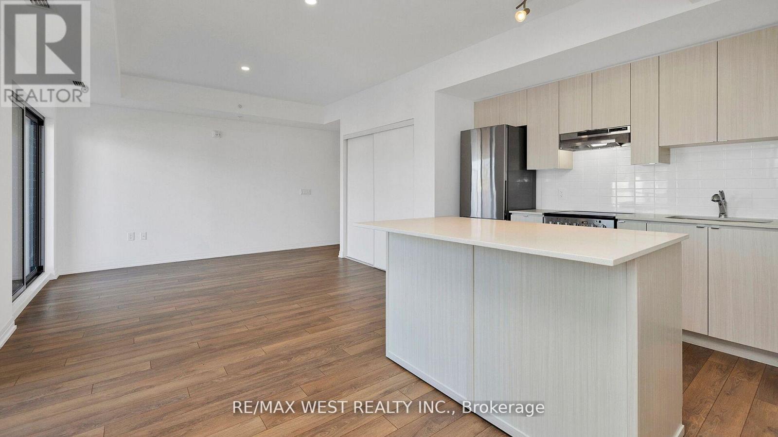 201 - 408 Browns Line, Toronto, Ontario  M8W 0C3 - Photo 28 - W12787760