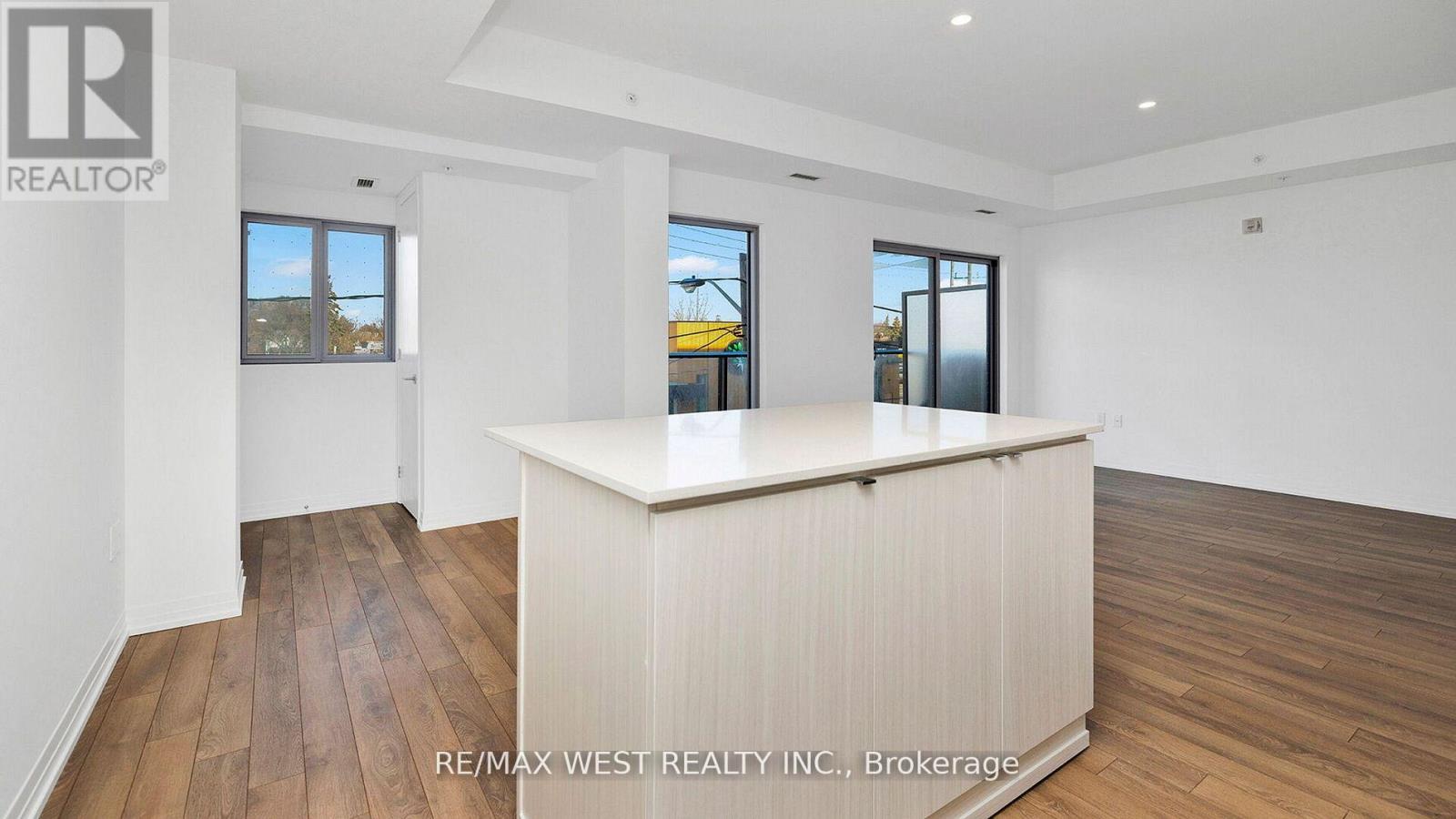 201 - 408 Browns Line, Toronto, Ontario  M8W 0C3 - Photo 30 - W12787760