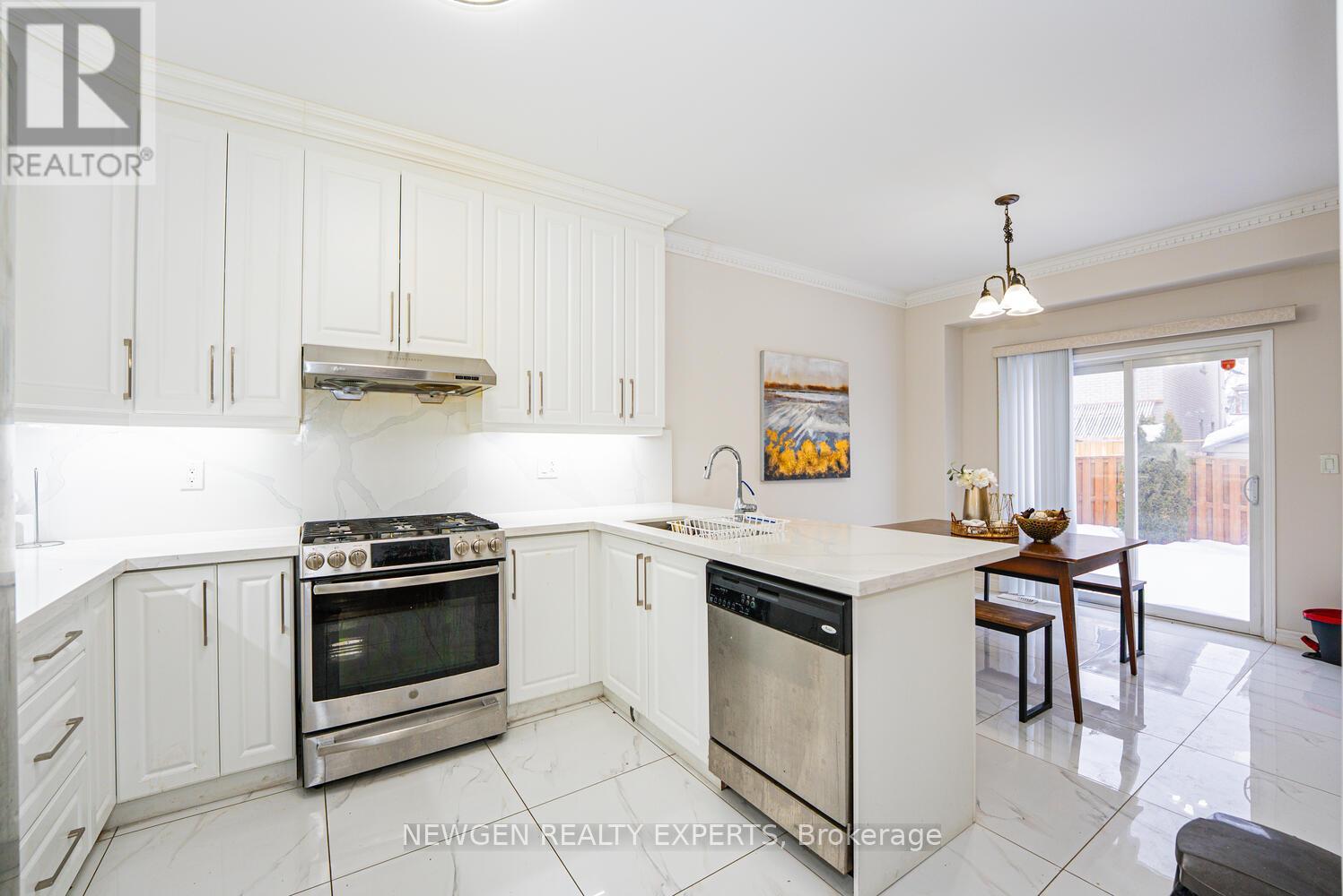 321 Queen Mary Drive, Brampton, Ontario  L7A 3S6 - Photo 12 - W12787768