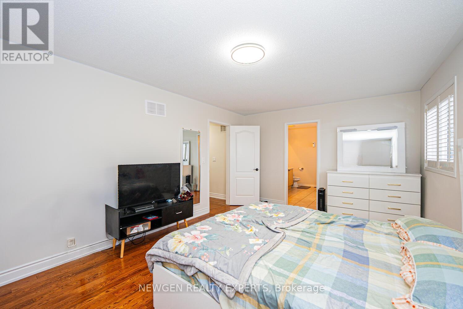 321 Queen Mary Drive, Brampton, Ontario  L7A 3S6 - Photo 22 - W12787768