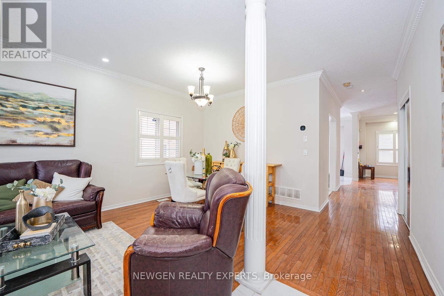 321 Queen Mary Drive, Brampton, Ontario  L7A 3S6 - Photo 3 - W12787768