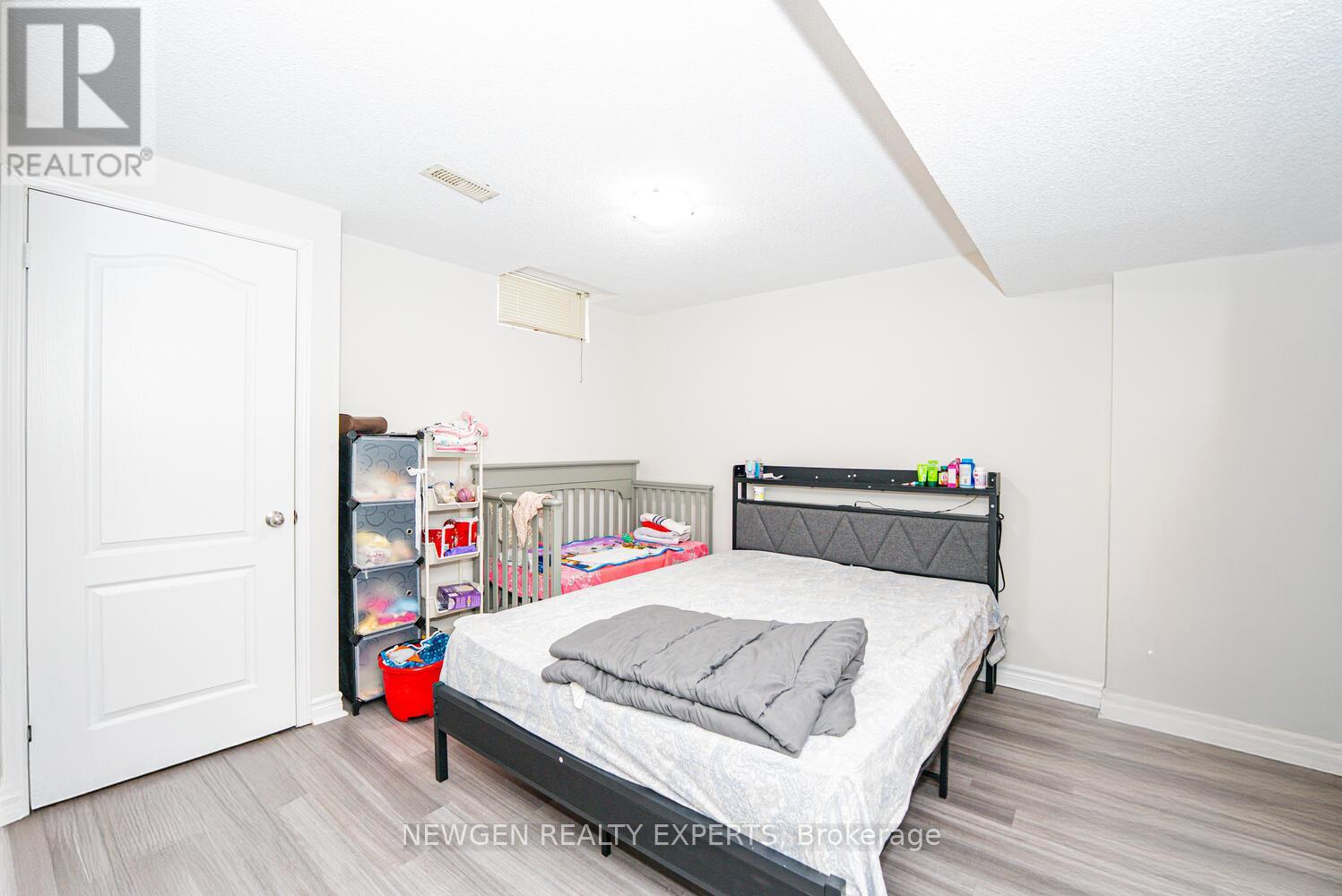 321 Queen Mary Drive, Brampton, Ontario  L7A 3S6 - Photo 34 - W12787768