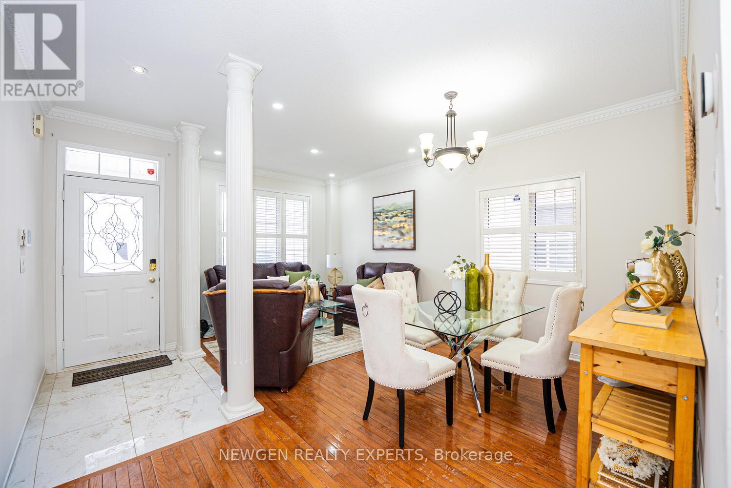 321 Queen Mary Drive, Brampton, Ontario  L7A 3S6 - Photo 5 - W12787768