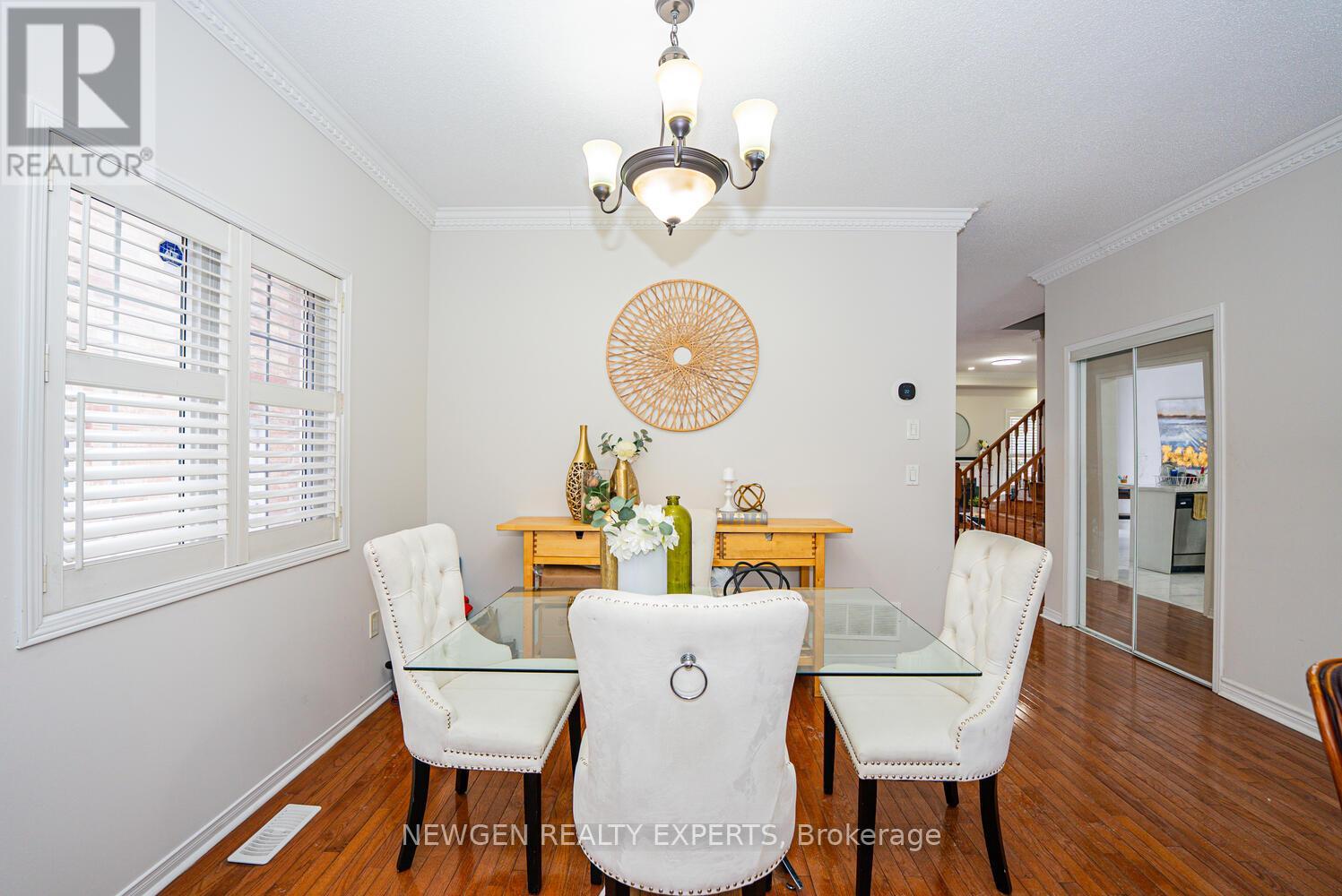 321 Queen Mary Drive, Brampton, Ontario  L7A 3S6 - Photo 7 - W12787768