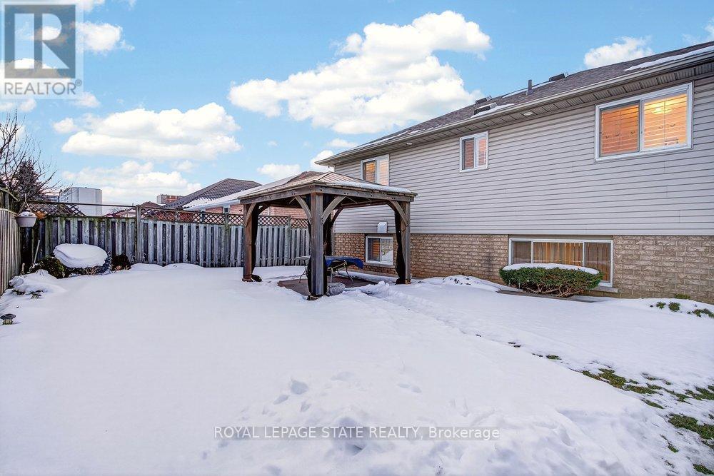 128 Nugent Drive, Hamilton, Ontario  L8H 2M8 - Photo 43 - X12787716