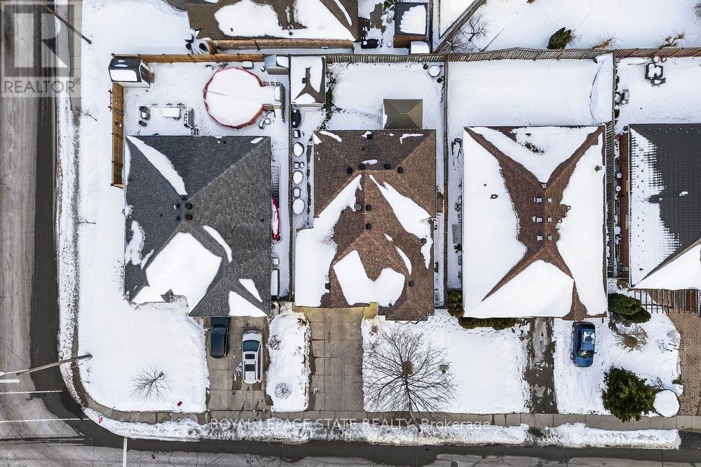 128 Nugent Drive, Hamilton, Ontario  L8H 2M8 - Photo 48 - X12787716