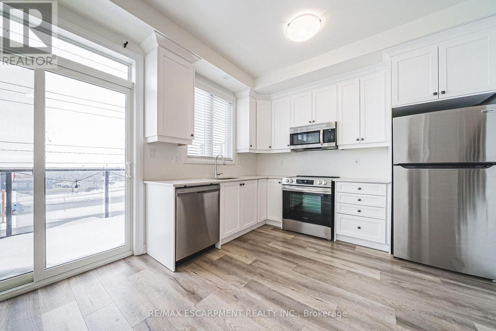 23 - 120 Court Drive, Brant, Ontario  N3L 0N2 - Photo 6 - X12787778