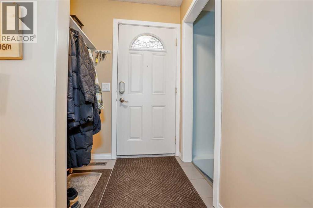 35, 14736 Deerfield Drive Se, Calgary, Alberta T2J 5Y1 - Photo 5 - A2285978