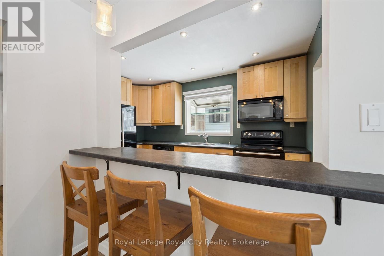 11 Chase Avenue, Guelph, Ontario N1H 2N3 - Photo 12 - X12787792