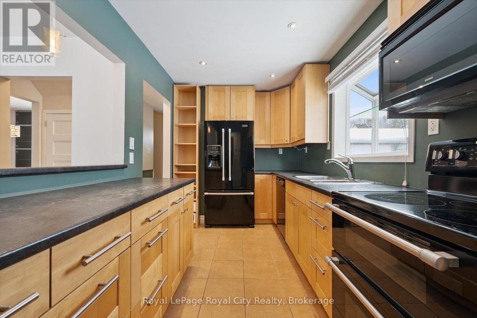 11 Chase Avenue, Guelph, Ontario N1H 2N3 - Photo 13 - X12787792