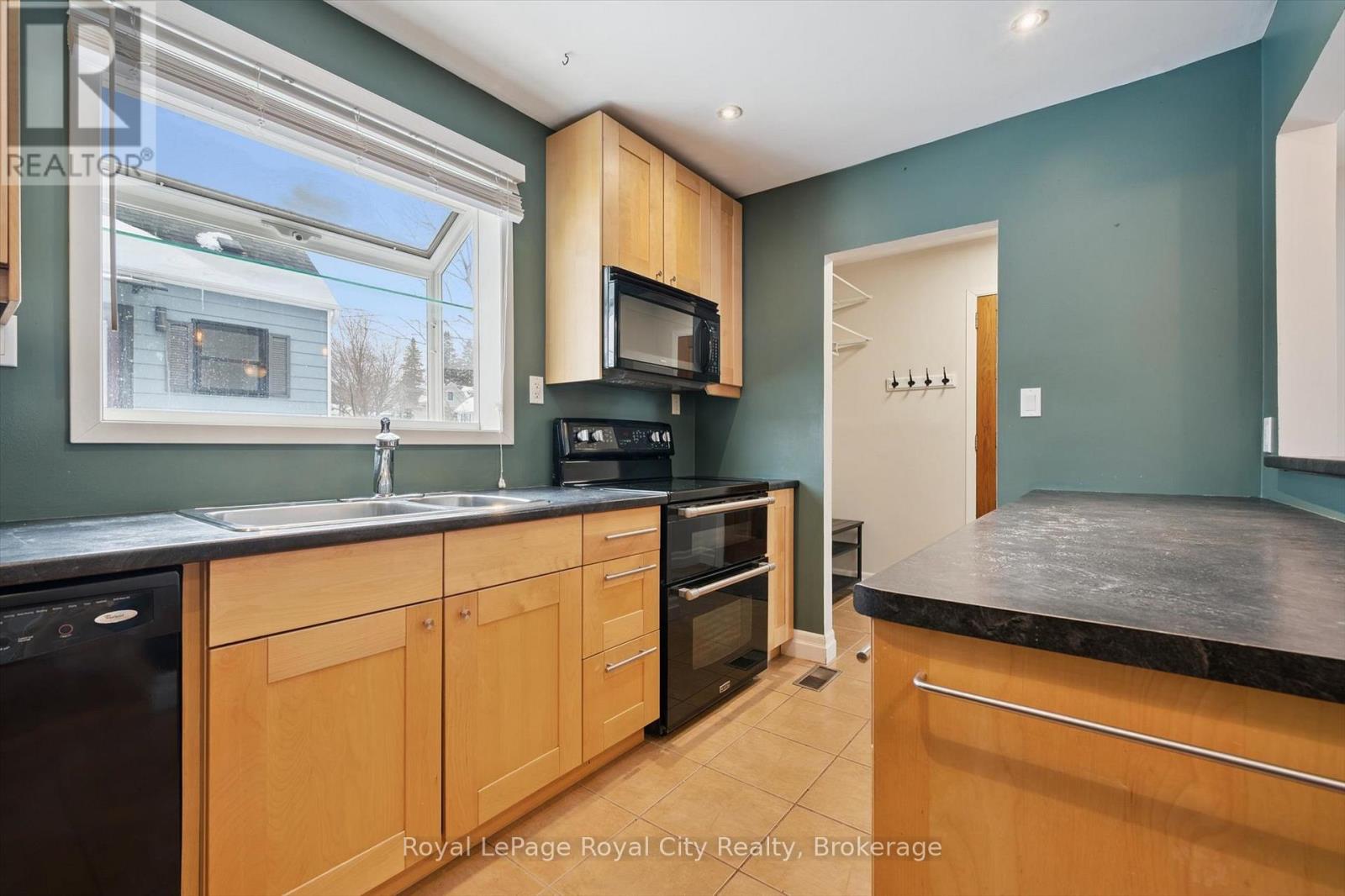 11 Chase Avenue, Guelph, Ontario N1H 2N3 - Photo 18 - X12787792