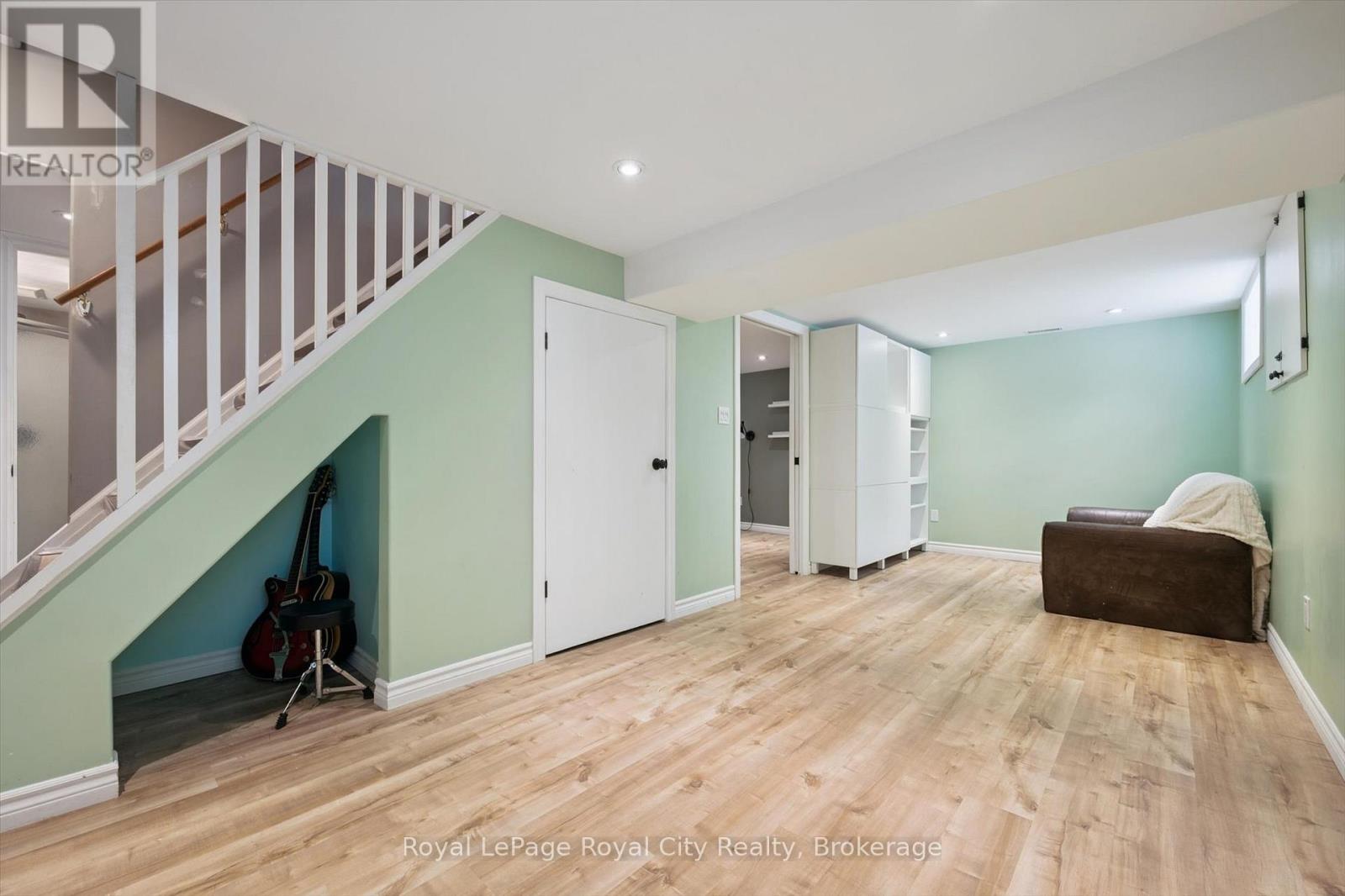 11 Chase Avenue, Guelph, Ontario N1H 2N3 - Photo 25 - X12787792