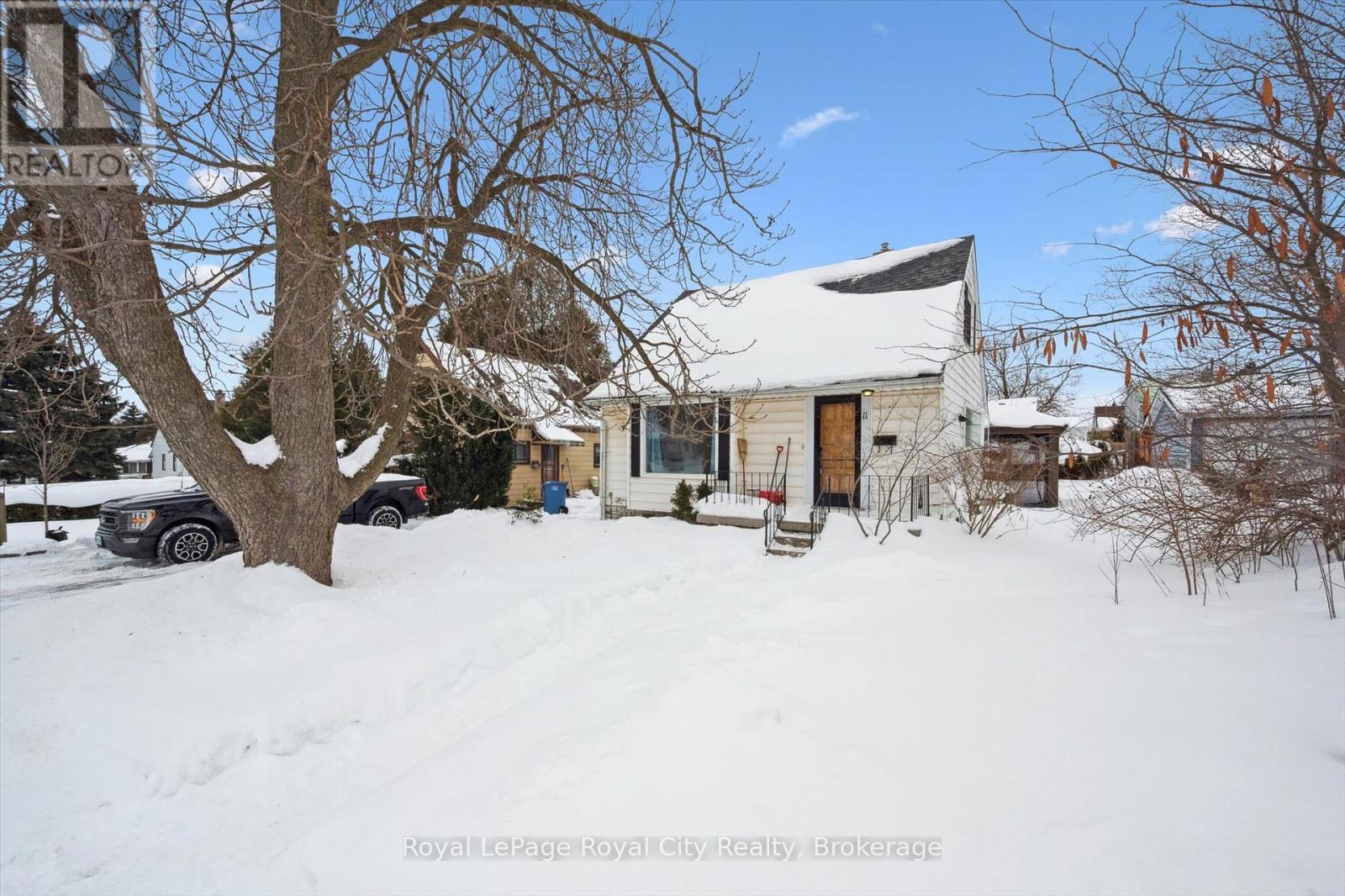 11 Chase Avenue, Guelph, Ontario N1H 2N3 - Photo 3 - X12787792