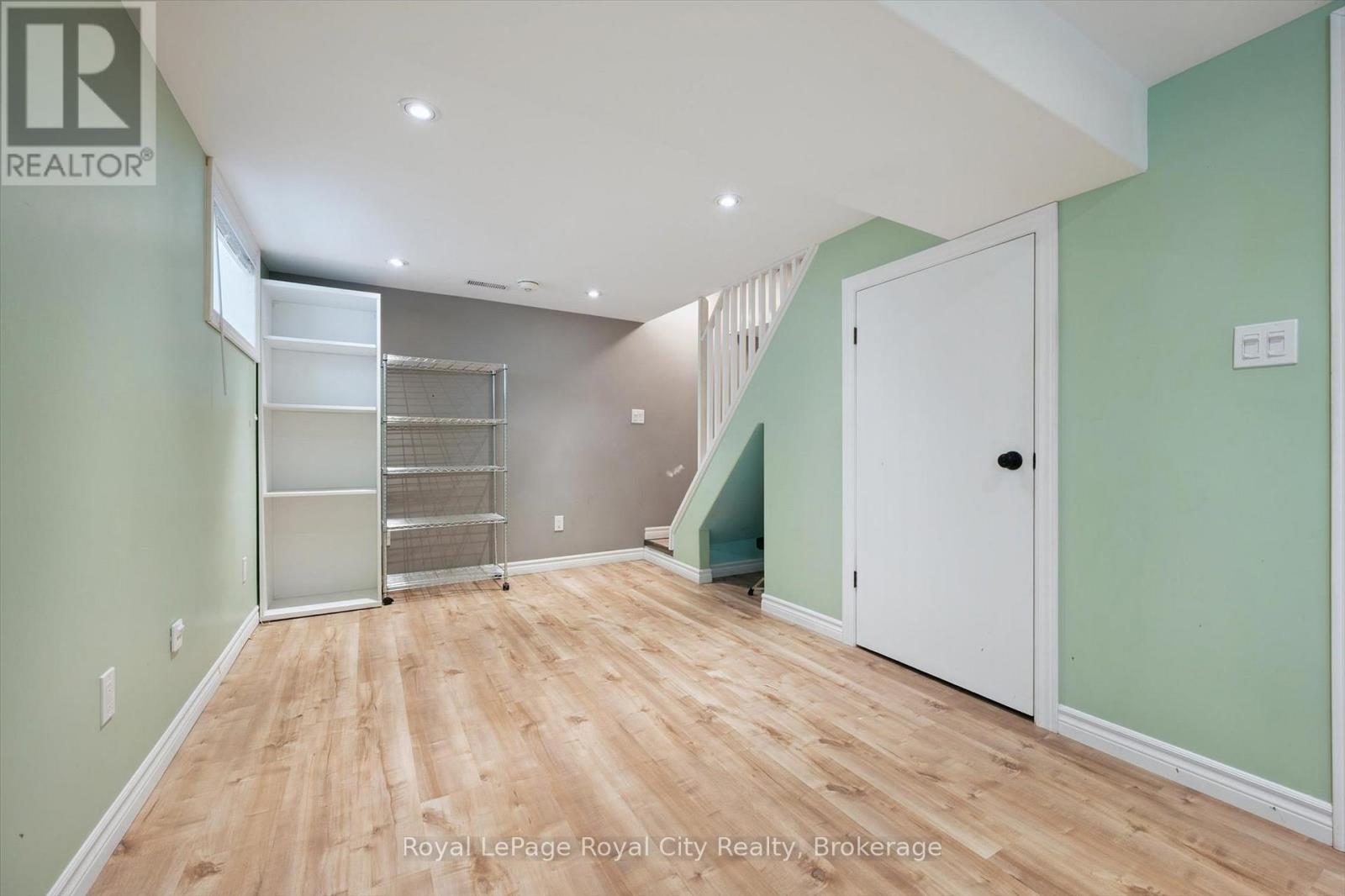 11 Chase Avenue, Guelph, Ontario N1H 2N3 - Photo 30 - X12787792