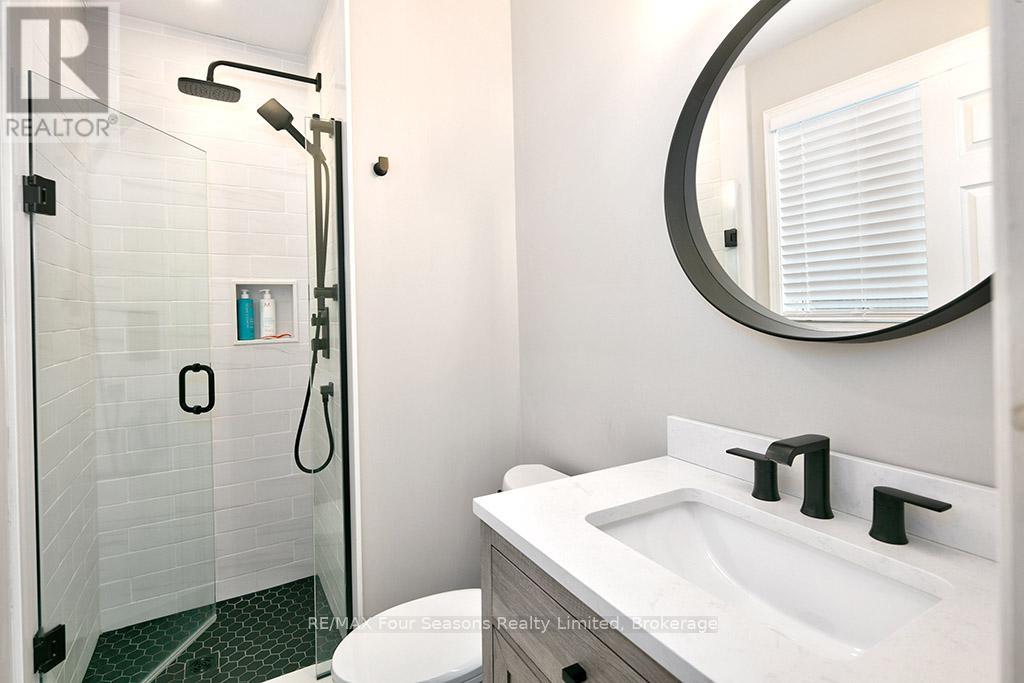 104 Laurie's Court, Blue Mountains, Ontario  L9Y 0L4 - Photo 10 - X12787816