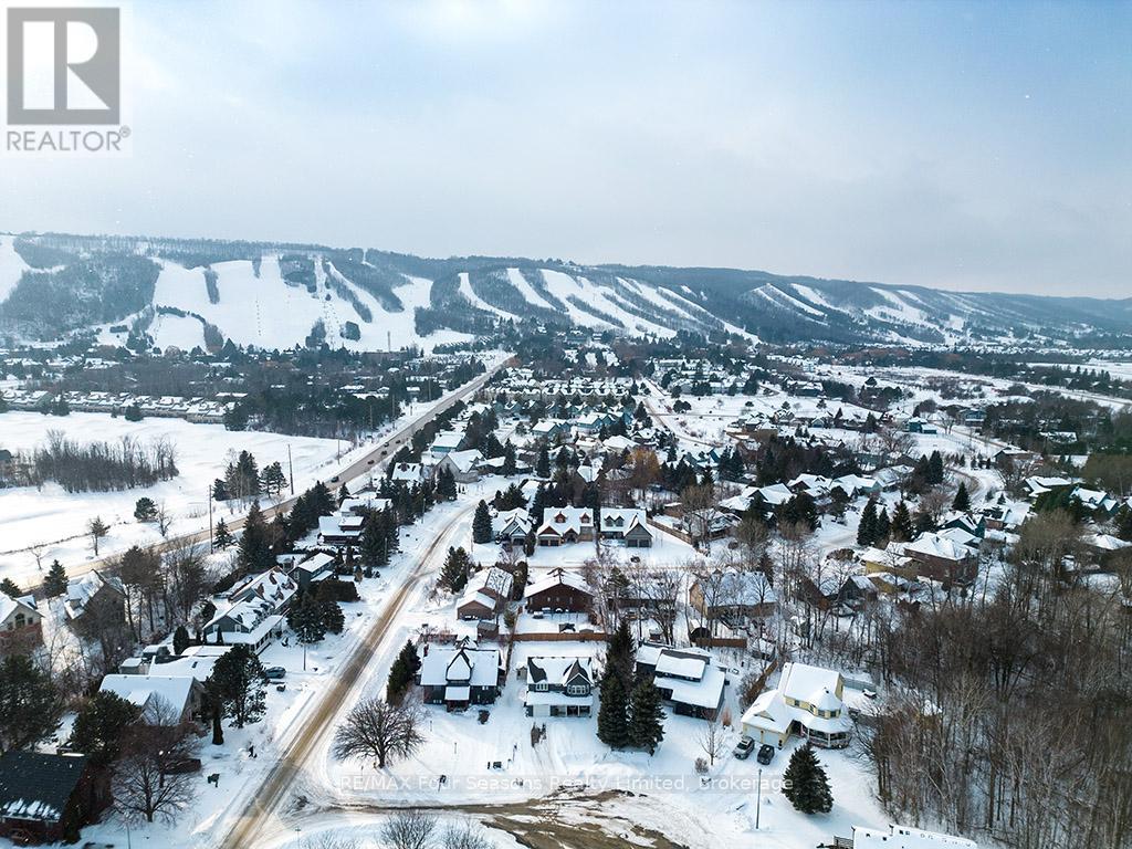 104 Laurie's Court, Blue Mountains, Ontario  L9Y 0L4 - Photo 32 - X12787816