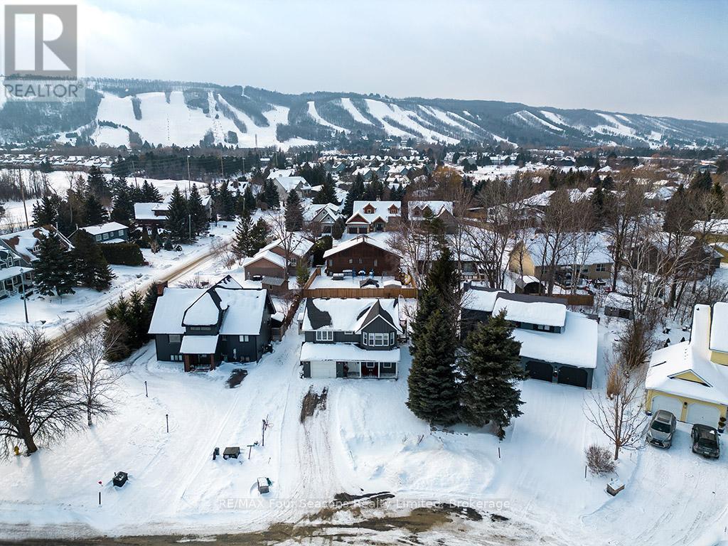 104 Laurie's Court, Blue Mountains, Ontario  L9Y 0L4 - Photo 33 - X12787816