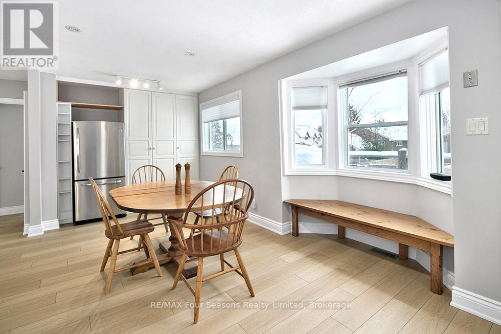 104 Laurie's Court, Blue Mountains, Ontario  L9Y 0L4 - Photo 6 - X12787816