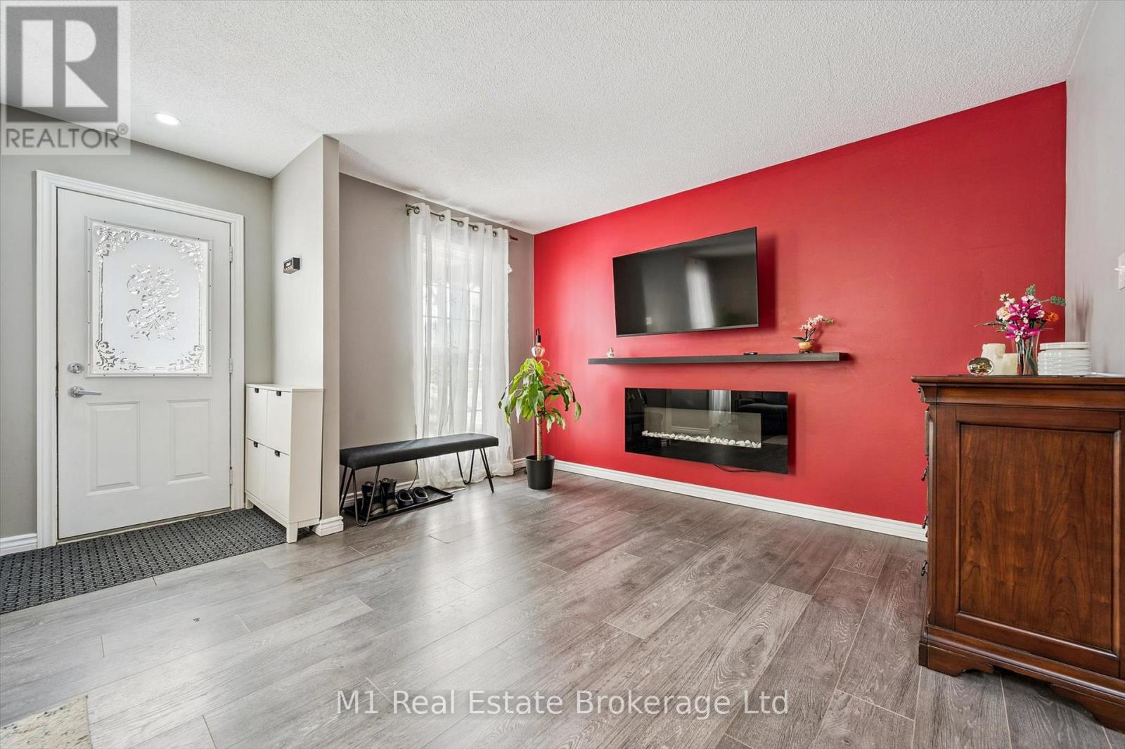 668 Jacob Lane, Waterloo, Ontario  N2V 2G9 - Photo 11 - X12787886