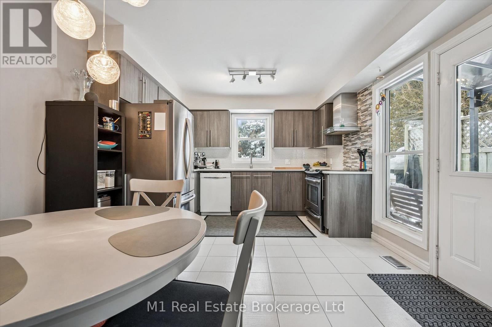 668 Jacob Lane, Waterloo, Ontario  N2V 2G9 - Photo 13 - X12787886